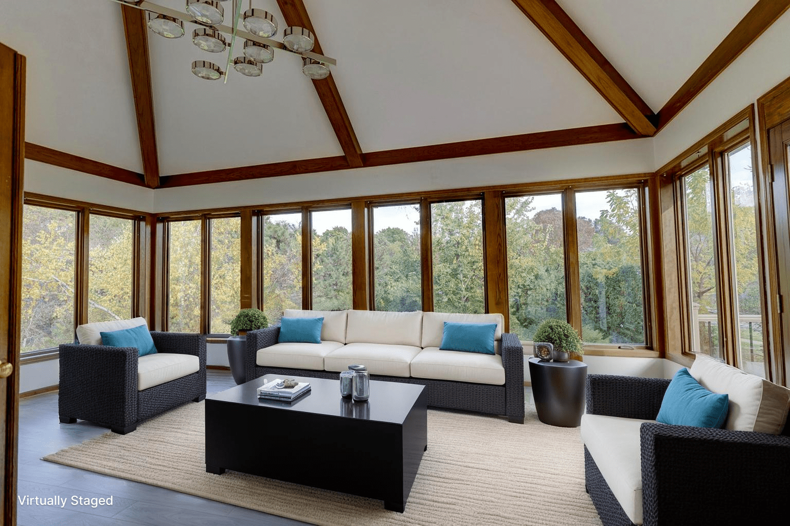 IMG_6868_69_70_71_72HDR – Living Room – Standard – 1