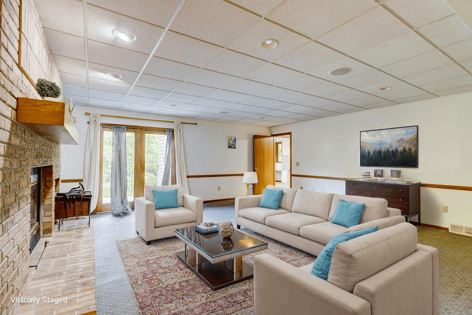 IMG_7038_39_40_41_42HDR – Living Room – Standard – 0