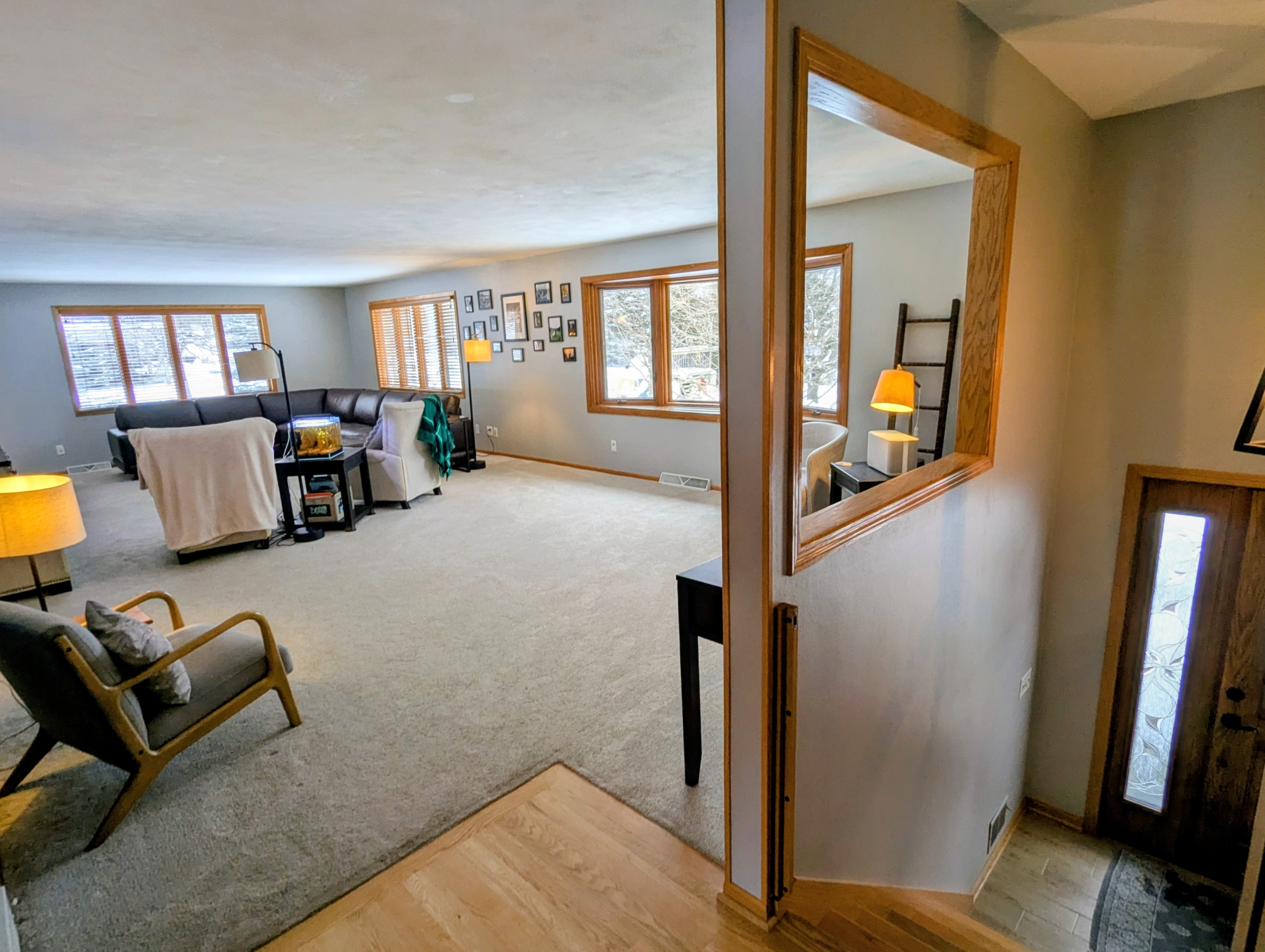 PXL_20251209_194215029~2